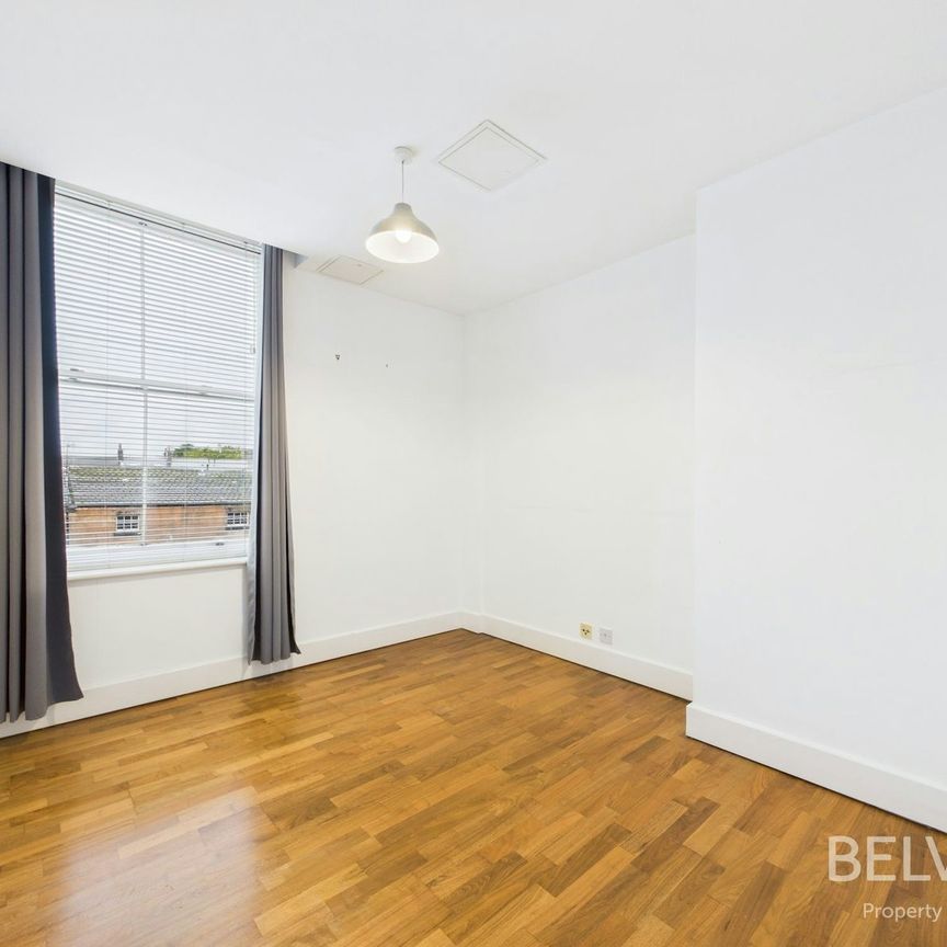 Flat to rent on - Photo 1