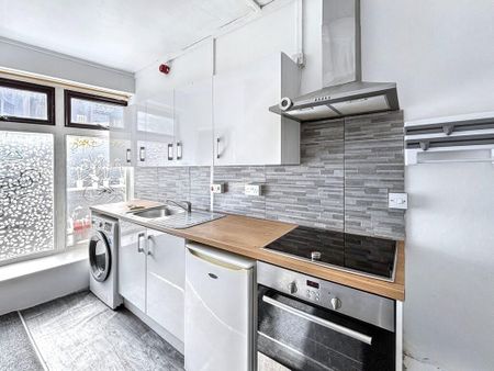 1 bedroom flat to rent - Photo 4