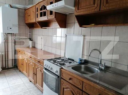 Apartament cu 4 camere, decomandate, 84 mp, zona Spitalul de Recuperare - Fotografie 2