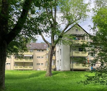 47101/21 Charmante 2- Zimmer-Wohnung in Düsseldorf-Reisholz - Photo 1