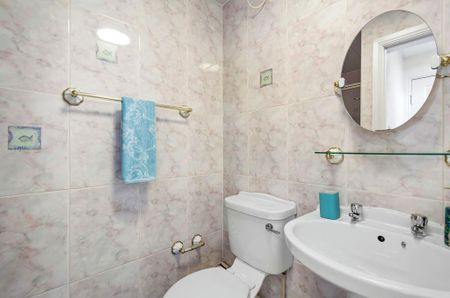 1 bedroom flat to rent - Photo 5