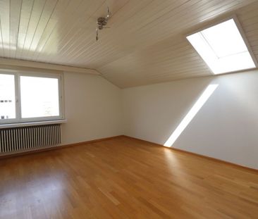 Kornackerstrasse, Frenkendorf - gemütliche und moderne Dachwohnung ... - Photo 1