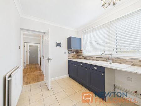 2 bedroom flat to rent - Photo 5