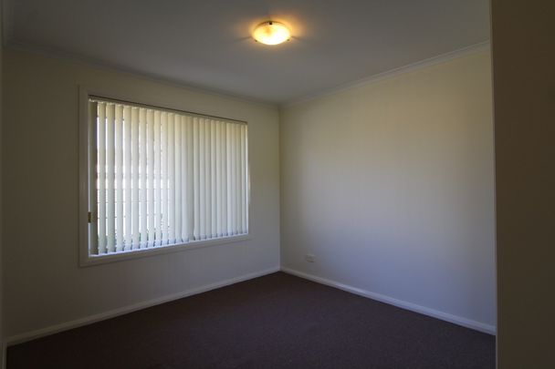 3/33 Fernvalley Parade - Photo 1