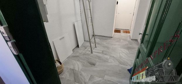 Unbefristete Dachgeschoßwohnung in der Märzstraße Nähe S-Bahn - kein Lift ! Einzug 15.12.25 oder 1.1.26 - Photo 1