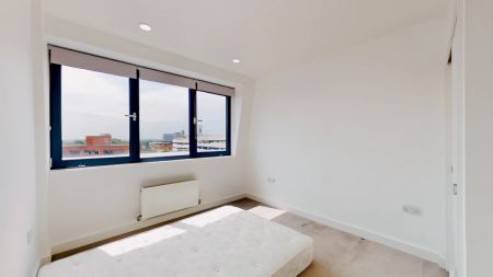 1 Bed 1 Bath - Photo 2