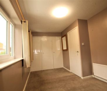 2 bedroom semi-detached house to rent - Photo 3