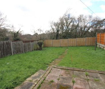 3 bedroom semi-detached house to rent - Photo 6