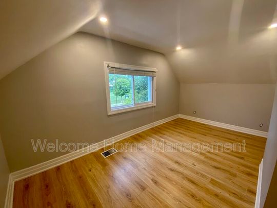 $1,550 / 1 br / 1 ba / Stunning Living in a Convenient Hamilton Location - Photo 1