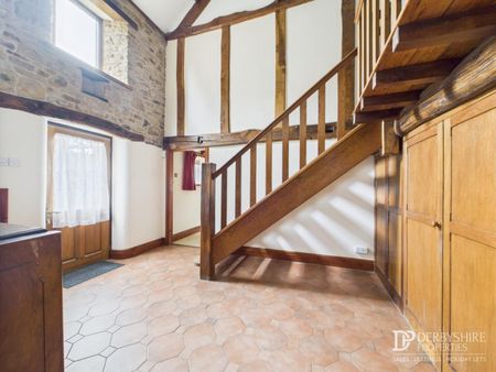 3 Bedroom Cottage - Photo 2