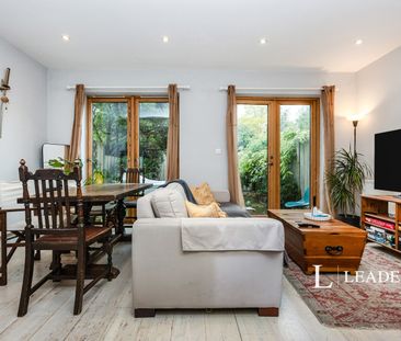 3 bedroom house to rent Sonic Court, GU1 - Photo 1