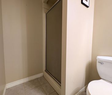 For Lease - 924 Guildwood Boulevard Unit# Lower, London North, Ontario - Photo 4