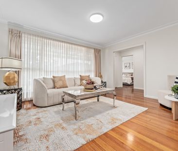 Charming Family Home in Mount Waverley Secondary School and Burwood... - Photo 3