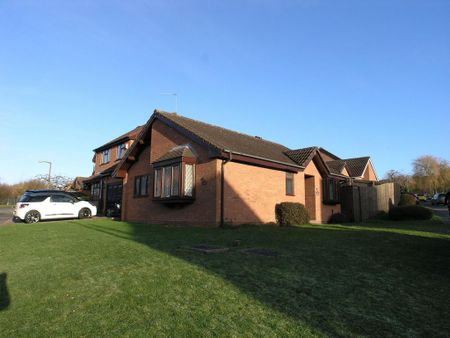 2 bedroom detached bungalow to rent - Photo 3