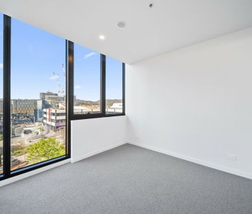 Charming Apartment in the Heart of Woden - Photo 6