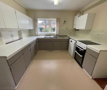 4 bedroom detached house to rent - Photo 1