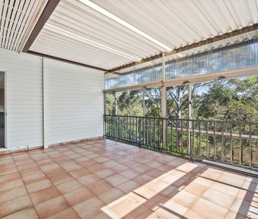 Spacious 2-Bedroom Home with Multiple Living Areas & Entertainer's ... - Photo 3