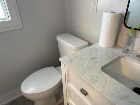 For Lease - 281 Kenwood Avenue, Georgina, Ontario - Photo 5