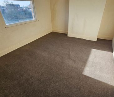 2 bed Terraced - To Let - Photo 4