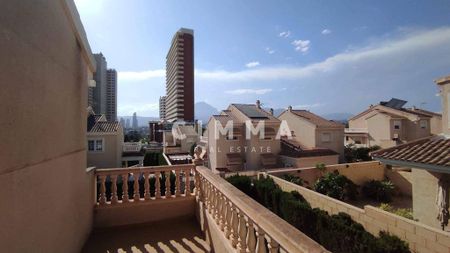 Luxury 3 room Detached House for rent in Benidorm, Spain - Photo 2