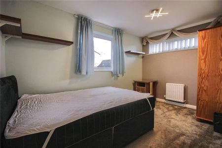 4 bedroom detached house to rent - Photo 4