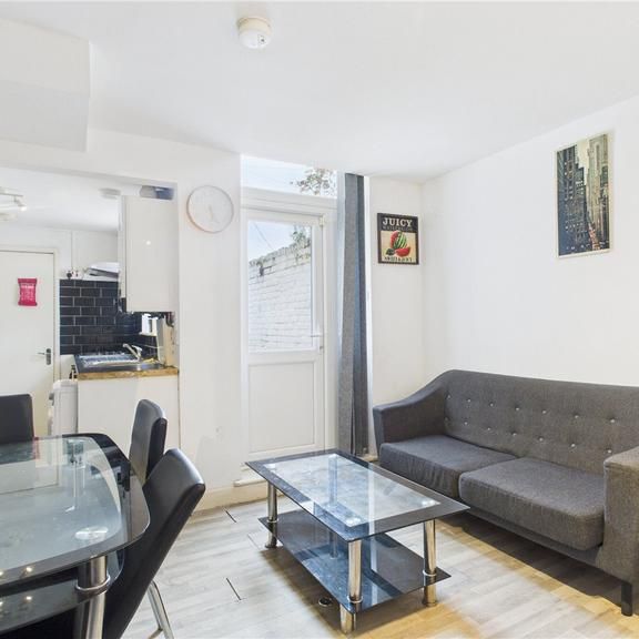 1 bedroom house to rent - Photo 1