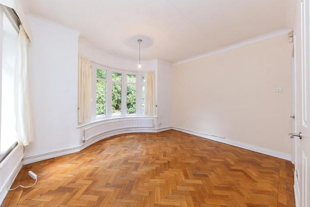 4 bedroom bungalow to rent - Photo 1