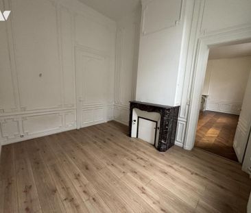 T3 rénové en hyper centre-ville avec place de parking - Photo 3