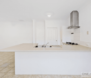 Spacious, Stylish with Street Frontage - Photo 4