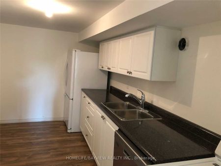 For Lease - 138 Vantage Loop N/A Unit# Lower, Newmarket, Ontario - Photo 5