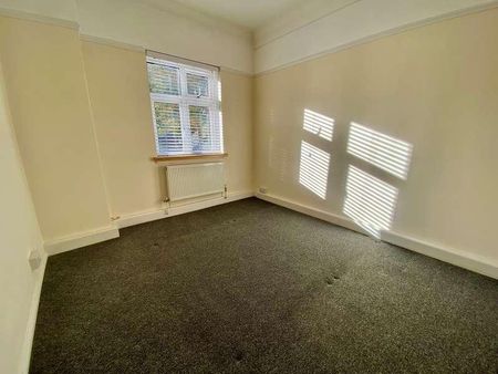 Pine Grange, Bath Road, Bournemouth, BH1 - Photo 4