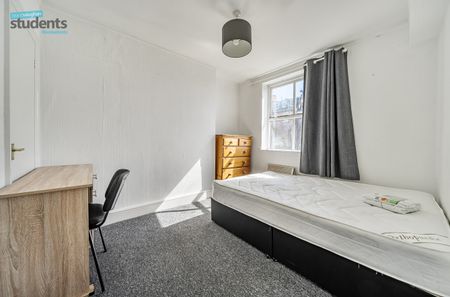 3 bedroom terraced maisonette to rent - Photo 4