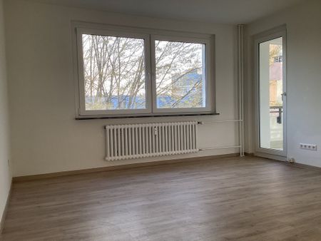 Attraktiv! Schöne 2-Zimmer-Wohnung mit Balkon - Foto 2