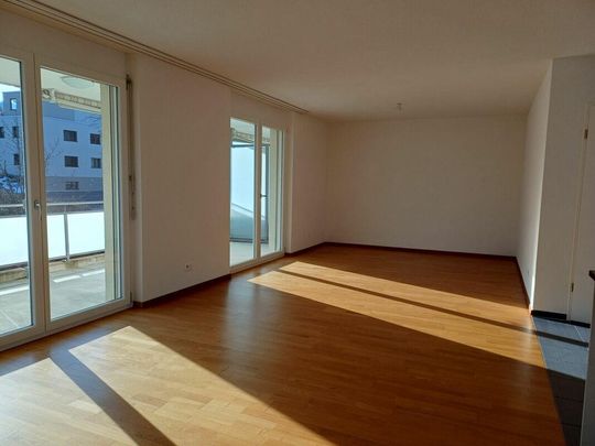 Attraktive 4.5 Zimmer-Wohnung im Erdgeschoss - Photo 1