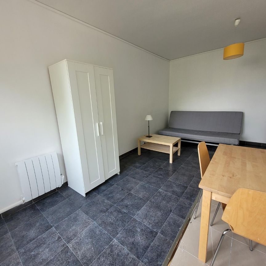 Location Appartement 1 pièce 21m² VALENCIENNES 59300 - Photo 1