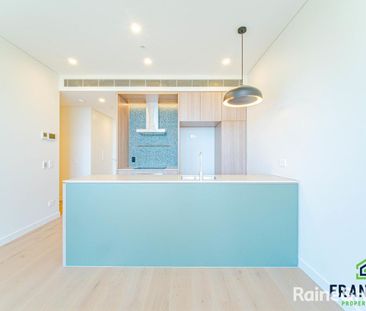 1 Bedroom + Study with view - Photo 6