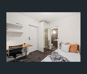 Stylish 2-Bedroom Fully Furnished Apartment in the Heart of Carlton - Photo 2