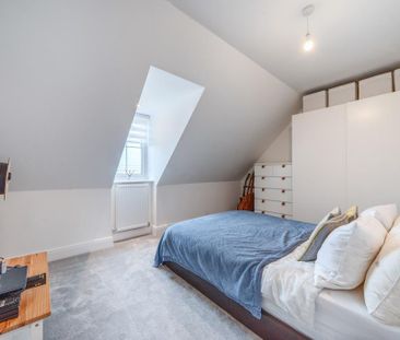 4 bedroom semi-detached house to rent - Photo 5