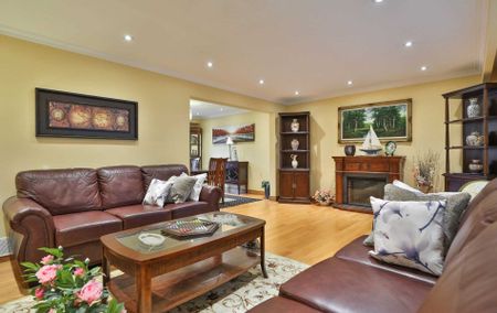 For Lease - 2100 Waycross Crescent, Mississauga, Ontario - Photo 5