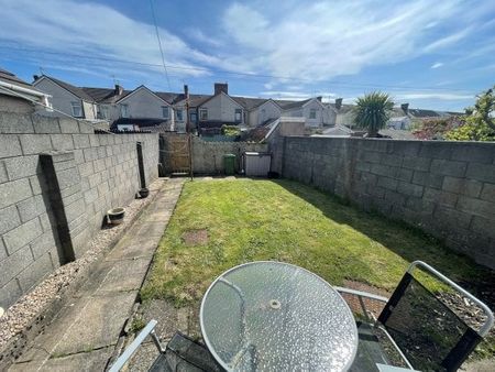 Derwent Street, Llanelli, SA15 - Photo 4