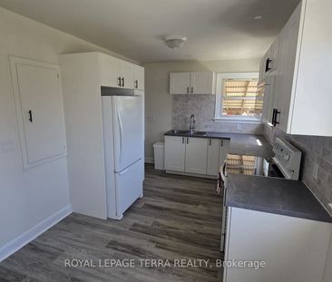 For Lease - 779 Whitman Crescent, Oshawa, Ontario - Photo 6