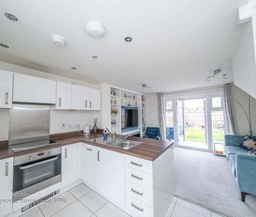 Hancox Close, Burntwood - Photo 1