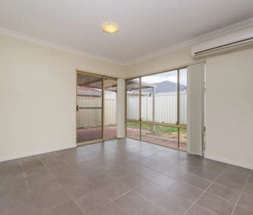 Queens Park - Photo 2