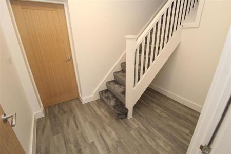 3 bedroom maisonette to rent - Photo 4