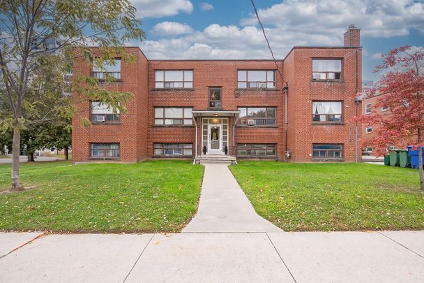 For Lease - 2128 Harris Crescent Unit# 7, Burlington, Ontario - Photo 1