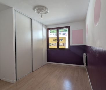 Location Appartement 3 pièces 81m² - Photo 4