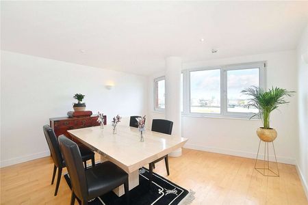 Located in this desirable riverside development is this vast two bedroom apartment, which has recently been redecorated throughout. - Photo 5