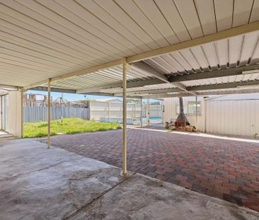 Family Home with Pool, Solar Power & Spacious Living - Photo 5