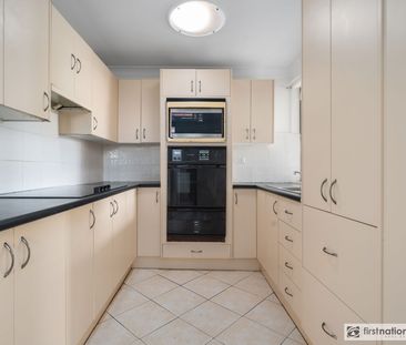 Charming Home with Studio in the Heart of Bathurst - Photo 6