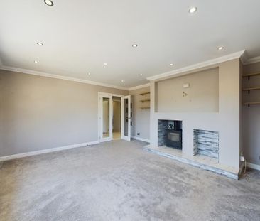 3 bedroom detached bungalow to rent - Photo 4